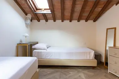 Letto o letti in una camera di Large 2BR Apartment Near Piazza San Marco