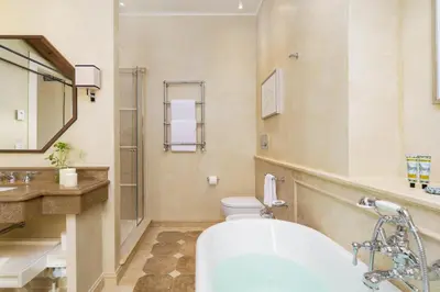 Bagno di Marchesa Olympia City View- La Dimora degli Affreschi Florence