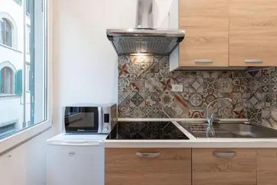 Cucina o angolo cottura di UNYCA - Central Studio in Florence 2