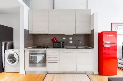 Cucina o angolo cottura di GuestHost - Florence Statuto Bright and Modern Apartment