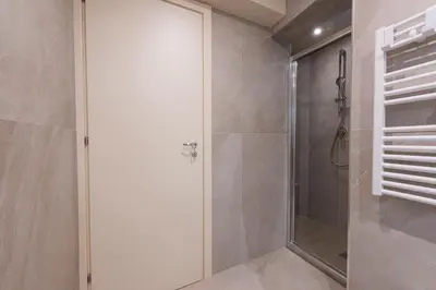 Bagno di Mercato Contemporary Apartment by Mmega