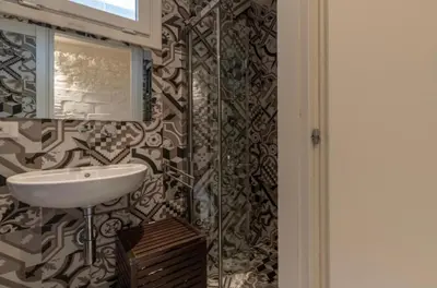 Bagno di NEW Ground Floor apt and PATIO