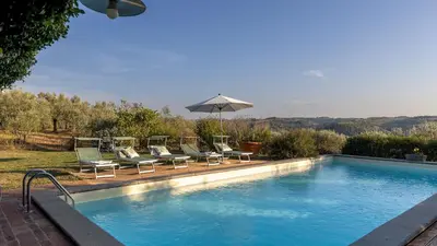 Piscina di VILLA TREGGIAIA 12&2, Emma Villas o nelle vicinanze
