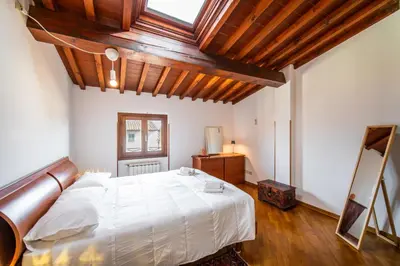 Letto o letti in una camera di Apartment well connected to the centre
