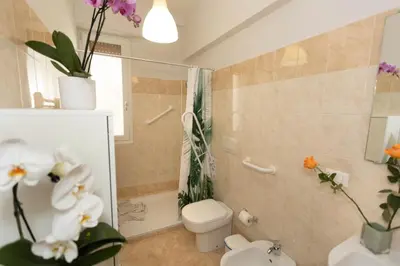 Bagno di Florence Oasis Puccini & Visarno Apartment