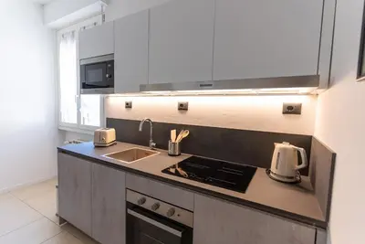 Cucina o angolo cottura di Modern Cosy Apartment Near Florence City Center