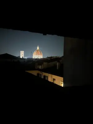 Vista generica su Firenze o vista sulla città dall'interno dell'appartamento