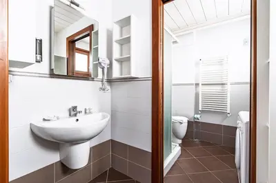 Bagno di Window on the Arno II Netflix, WiFi, AC