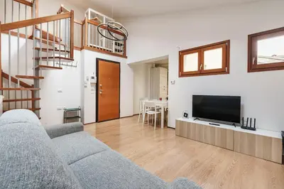 TV o dispositivi per l'intrattenimento presso Window on the Arno II Netflix, WiFi, AC