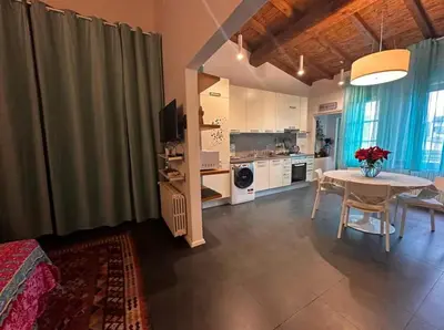 Cucina o angolo cottura di Cozy apartment in Oltrarno area