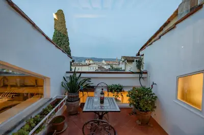 Balcone o terrazza di Luxury-Penthouse 50 mt da Pontevecchio - By MOIS Collection