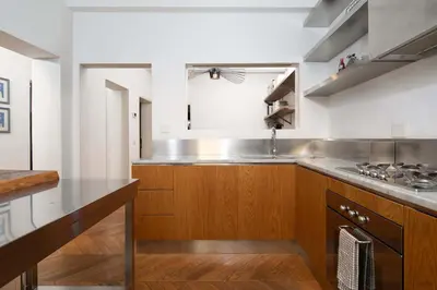 Cucina o angolo cottura di Modern 2BR apartment in Santa Maria Novella