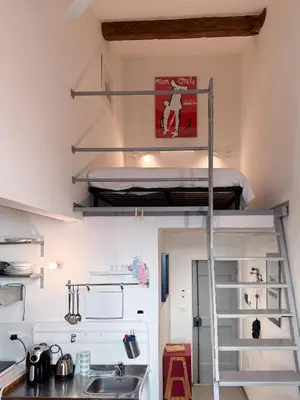 Cucina o angolo cottura di The Tiny Studio Firenze