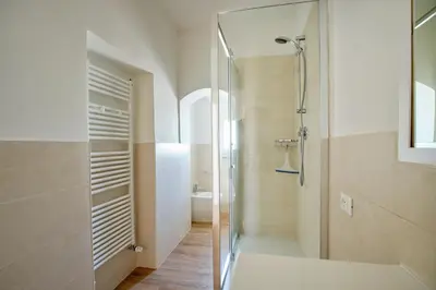 Bagno di Torta-walking distance of Santa Croce