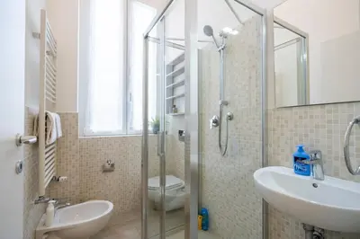 Bagno di Bright & Stylish Florence Apt 10 from SMN