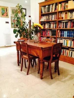 Biblioteca nell'appartamento
