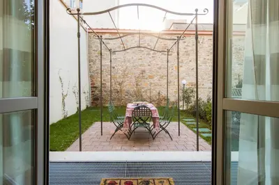 Giardino di Borgo Guelfo VII
