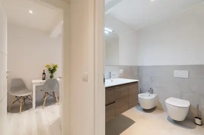 Bagno di Keys of Italy - Masai - Albero 2 - One bedroom flat 1st floor by train station