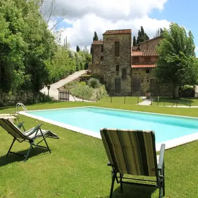 Idyllic Tuscan Hideaway with Pool and spa