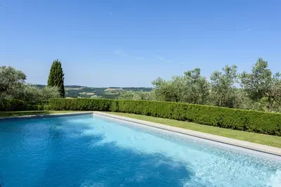 Piscina di Villa D'Agnola by Mmega o nelle vicinanze