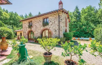 Giardino di Stunning Home In Molino Del Piano Fi