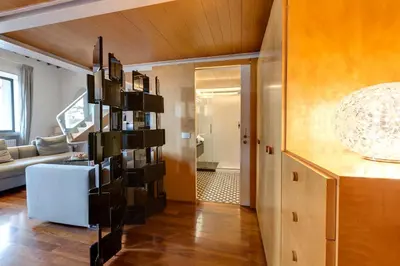 Area soggiorno di Beatrice Apartment by Mamo Florence