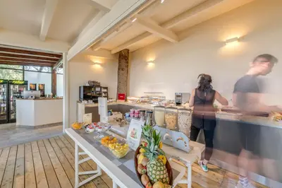 Cibo presso l'hotel o nelle vicinanze