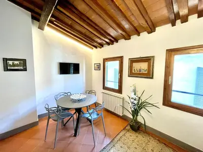 TV o dispositivi per l'intrattenimento presso Charming Apartment in the very heart of Florence