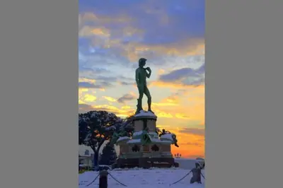 Alba o tramonto visti dall'interno dell'appartamento o dai dintorni