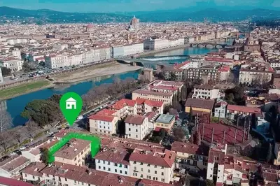 Vista generica su Firenze o vista sulla città dall'interno dell'appartamento