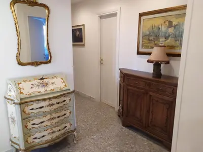 Planimetria di Grande casa vicina al centro