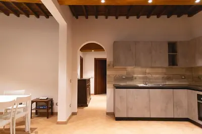 Cucina o angolo cottura di Cozy and Charmin 3BR Apartment Steps By Duomo