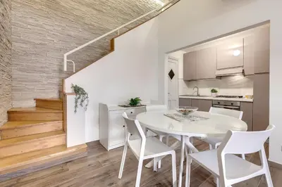 Cucina o angolo cottura di Rachel Apartment by Mamo Florence